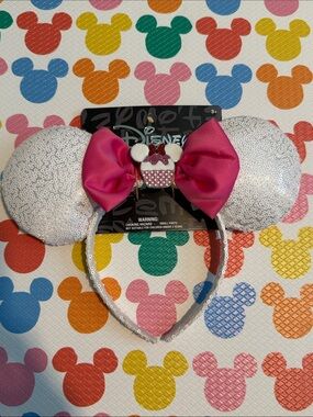 NWT** Disney White Sequin Minnie Ears Headband with Hot Pink Bow